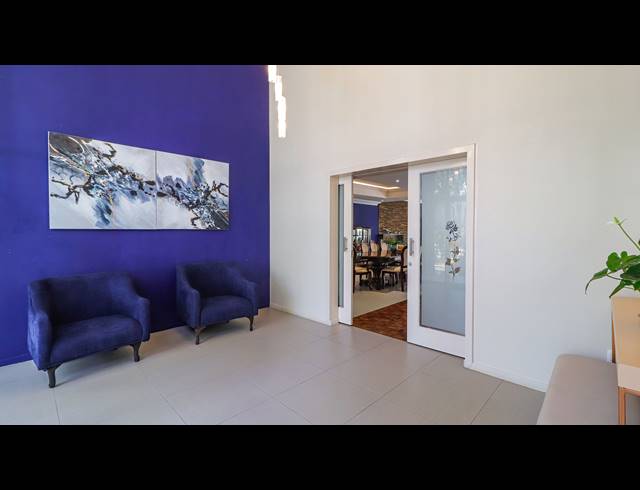 5 BEDROOM HOUSE FOR SALE IN BRYANSTON